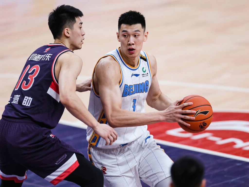 范子铭:常规赛落幕,携手创造无限未来 在团队篮球的体系中,个人能力固然是不可忽